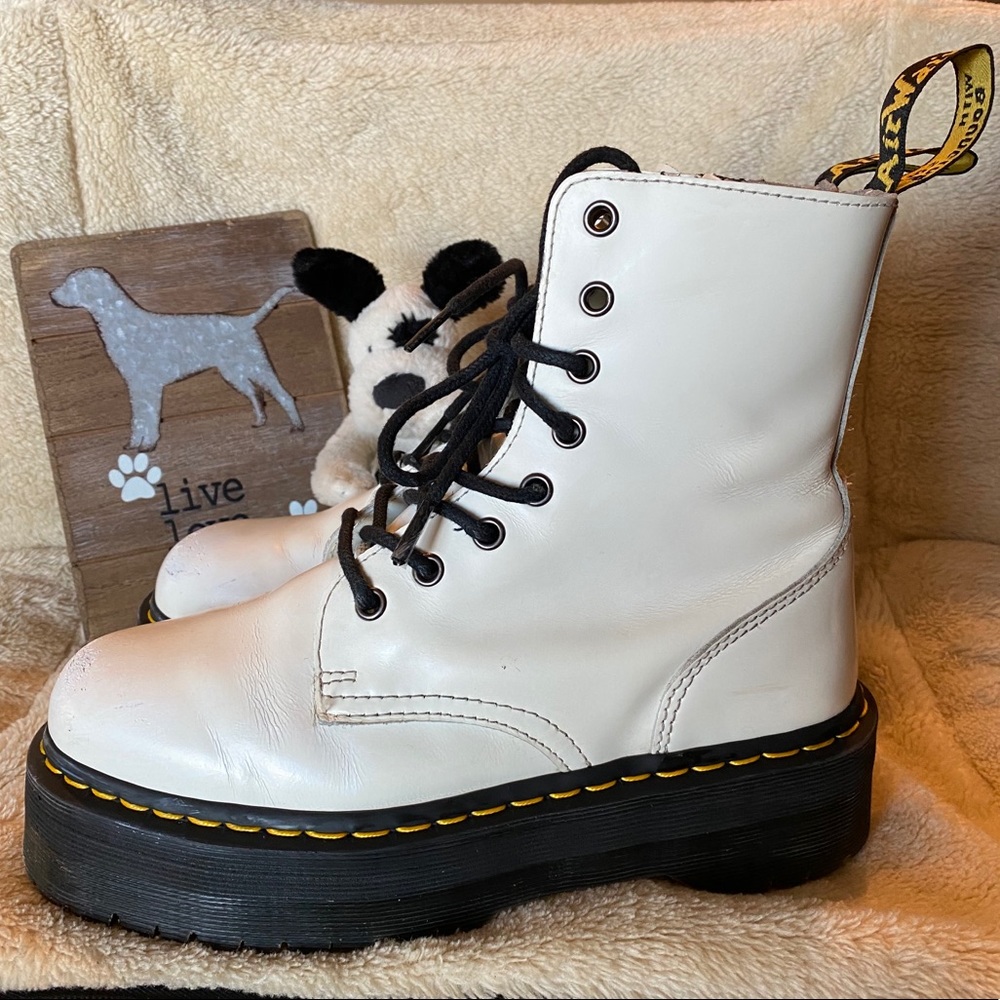 SOLD SOLD SOLD Dr Martens JADON Leather Boots 🤍🖤 - Picture 1 of 9